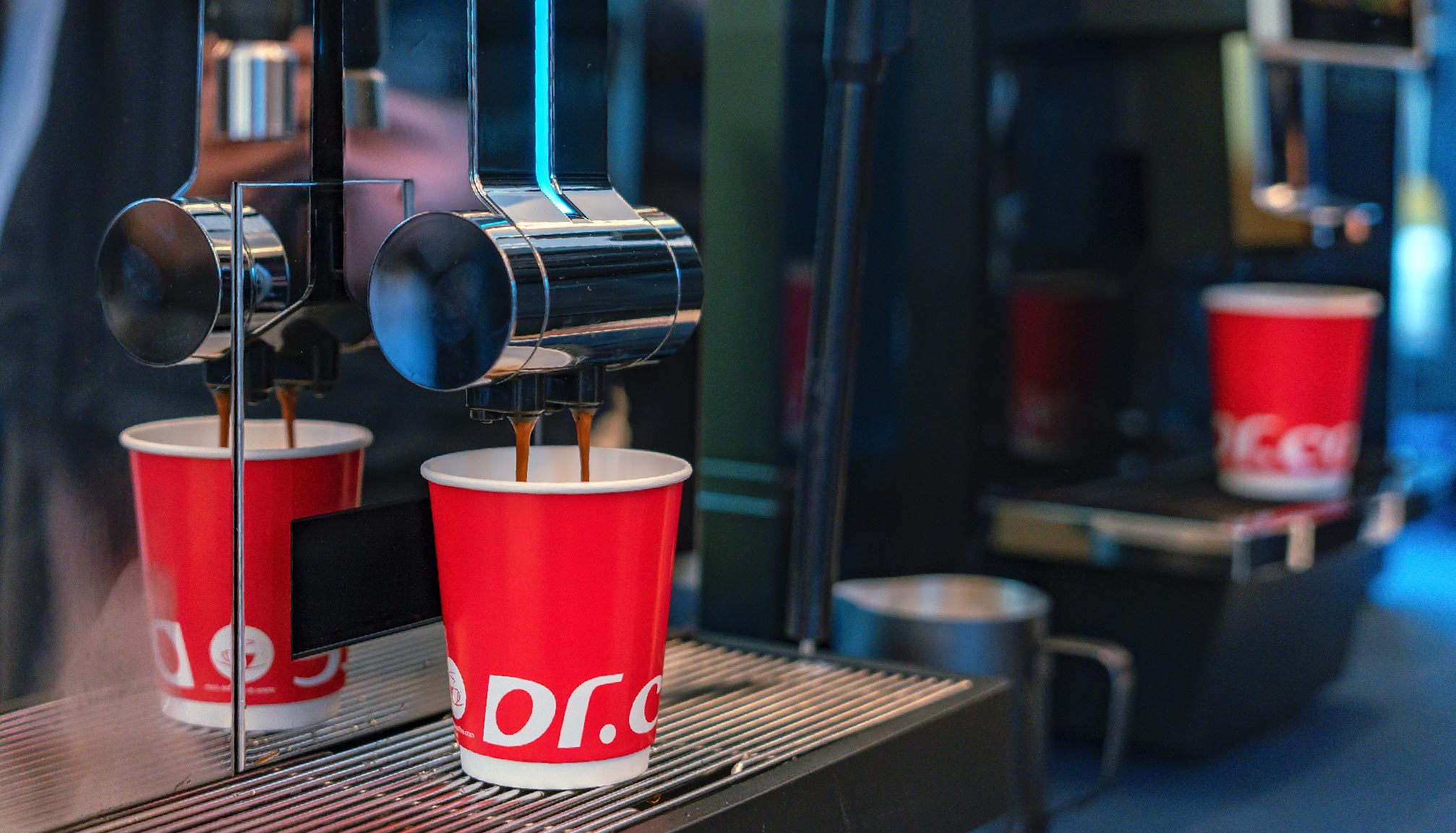 咖行万店看终端，冰球突破app下载场景化解决方案解构