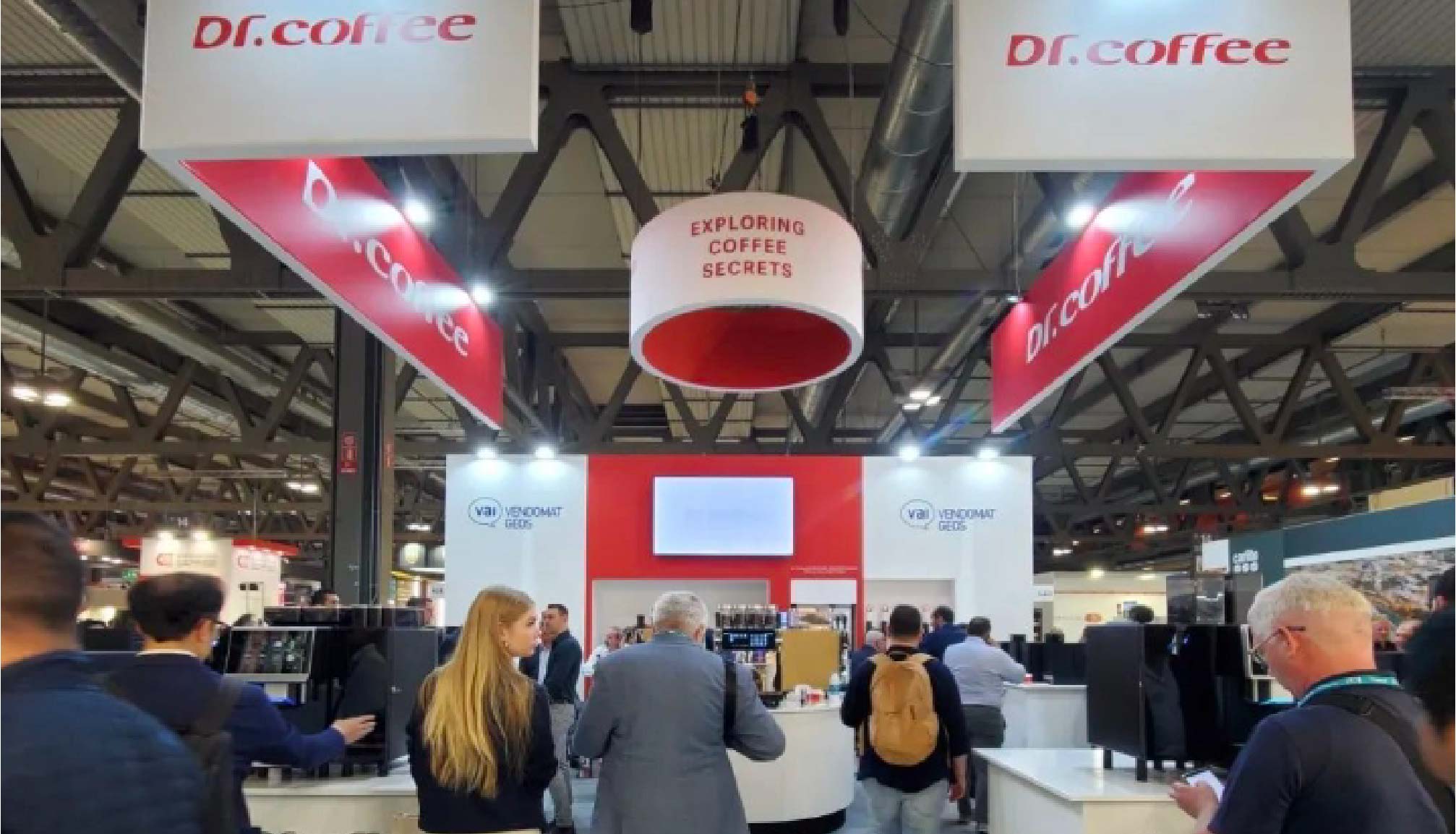 冰球突破app下载亮相2023米兰国际酒店用品展